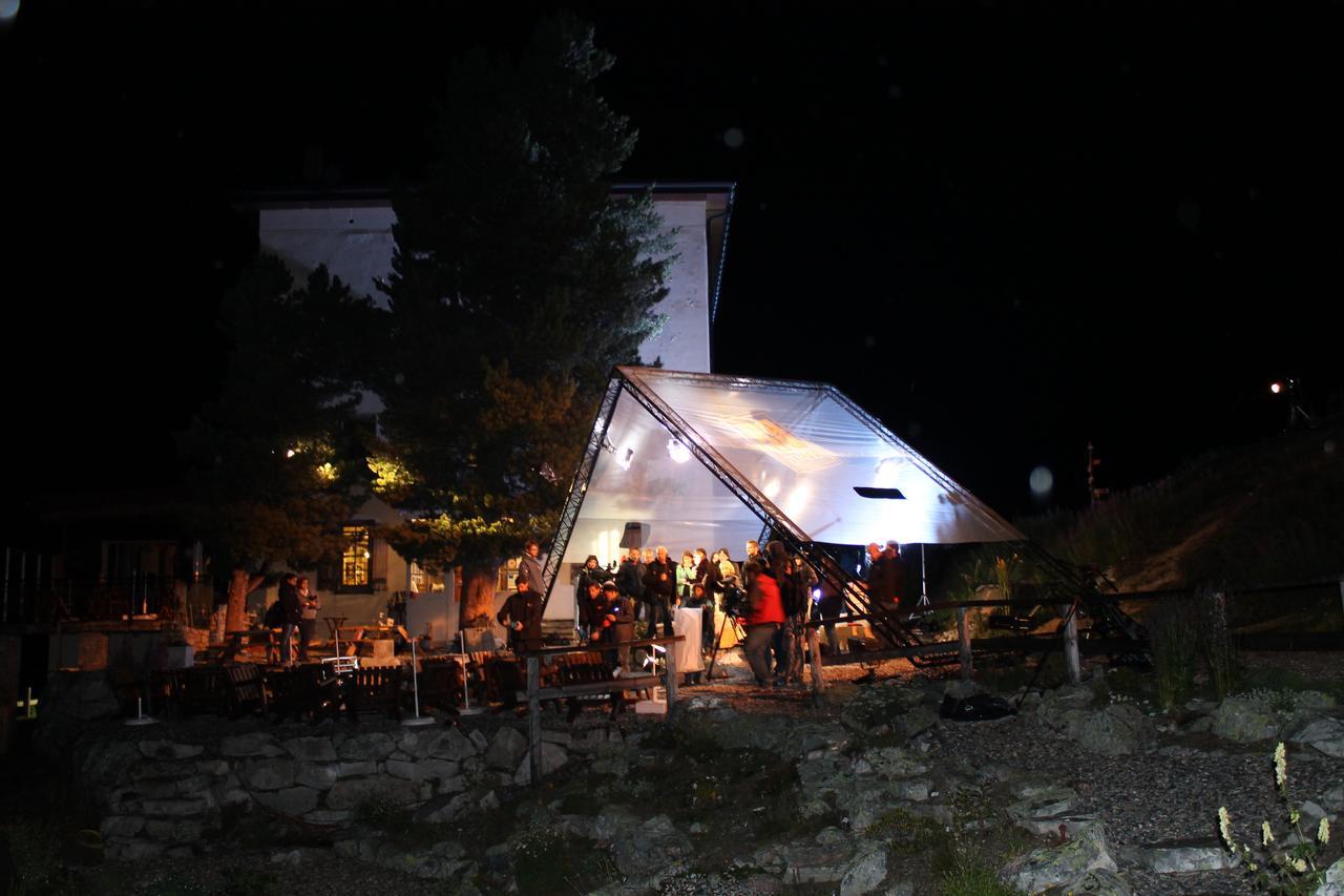 Hotel Weisshorn Sur St-luc 2337m 2*